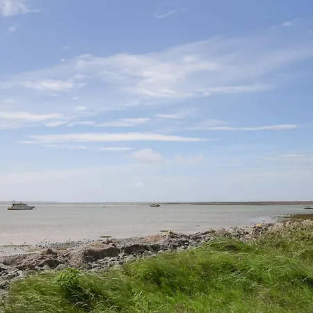 Coastal Comfort * Tosside